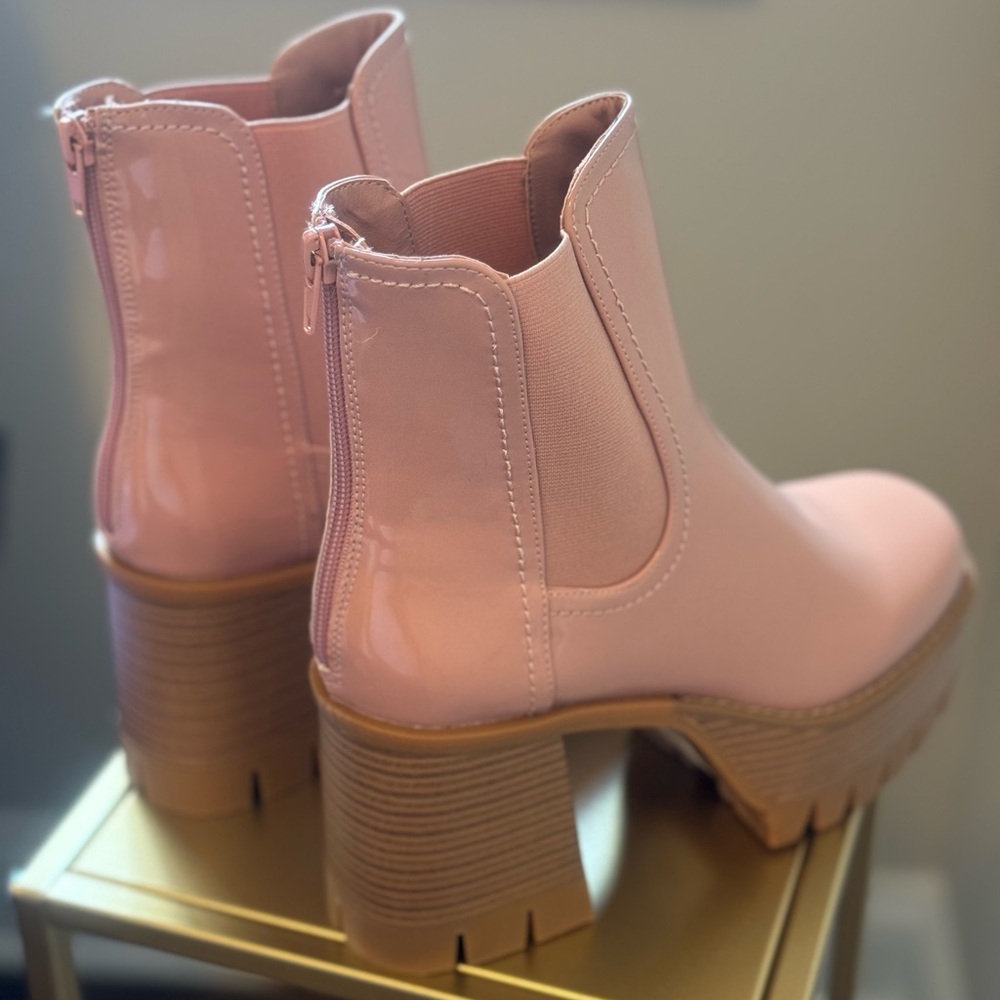 Madden Girl Gotchha Buff booties Size 8. New, never worn.